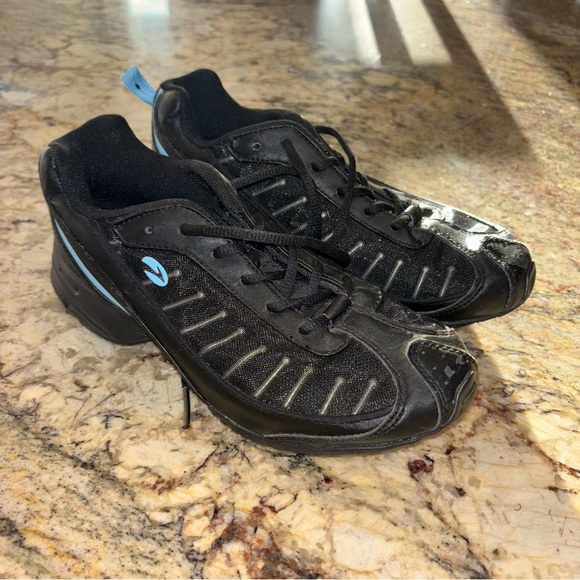 Brooks Cycling Shoes - Picture 1 of 9